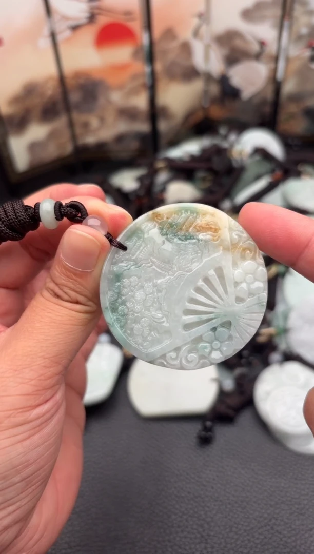 翡翠未镶嵌颈饰天然翡翠吊坠195