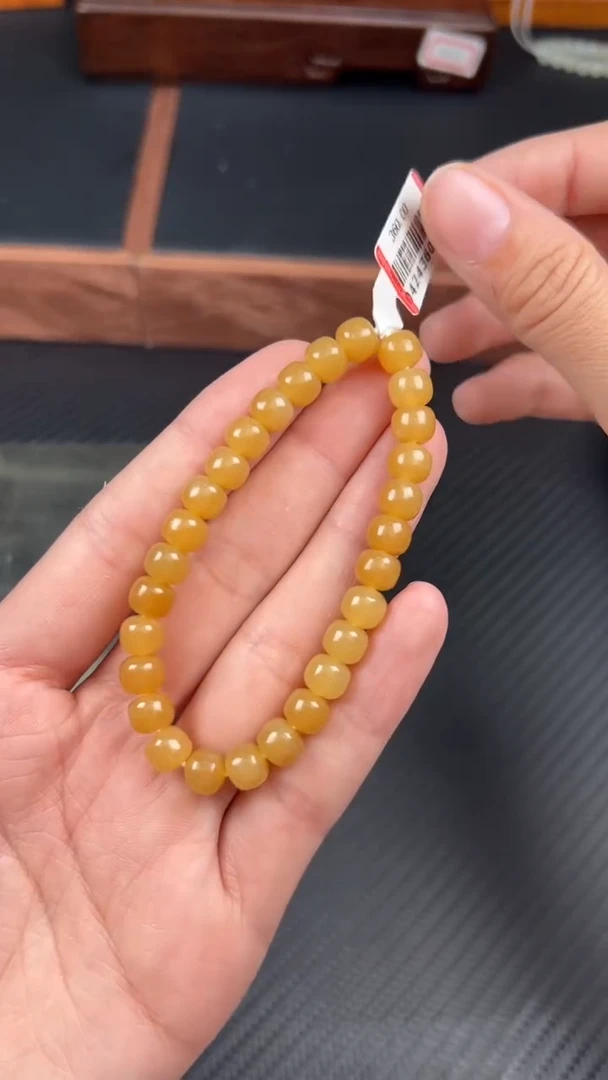 手串未镶嵌和田玉且末金山微色差卡7老型珠