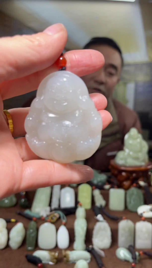 颈饰未镶嵌和田玉`