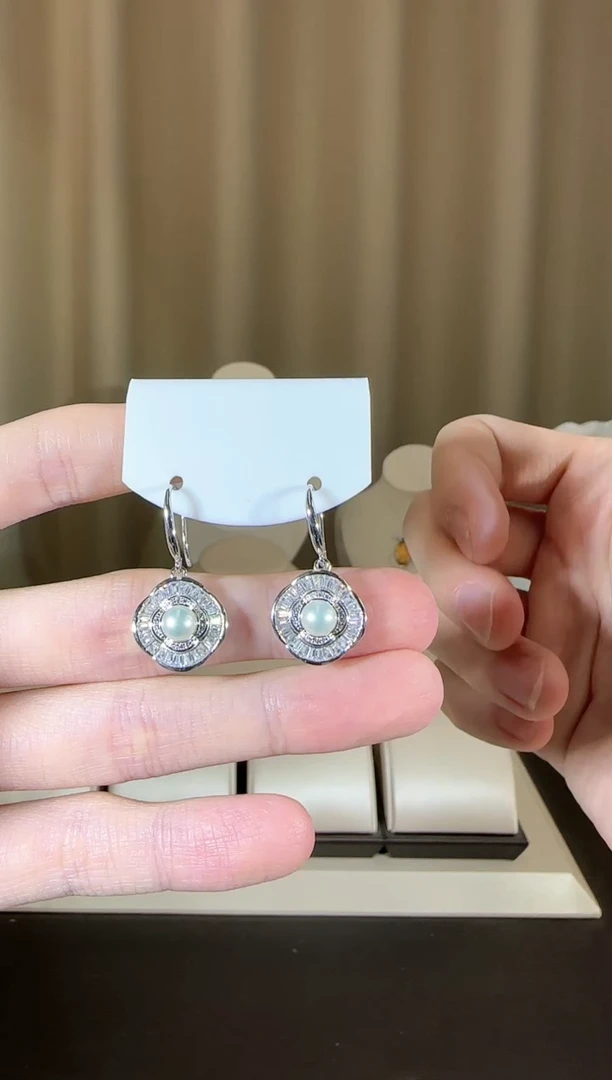 【闪购商品】淡水珍珠耳饰银S925镶嵌时尚耳钩