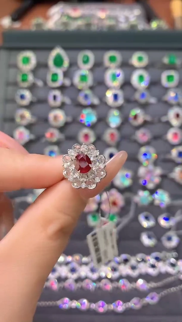 18K金镶嵌戒指红宝石-1克拉*无烧