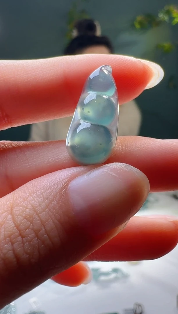 【闪购商品】翡翠颈饰未镶嵌天然A货翡翠豆子