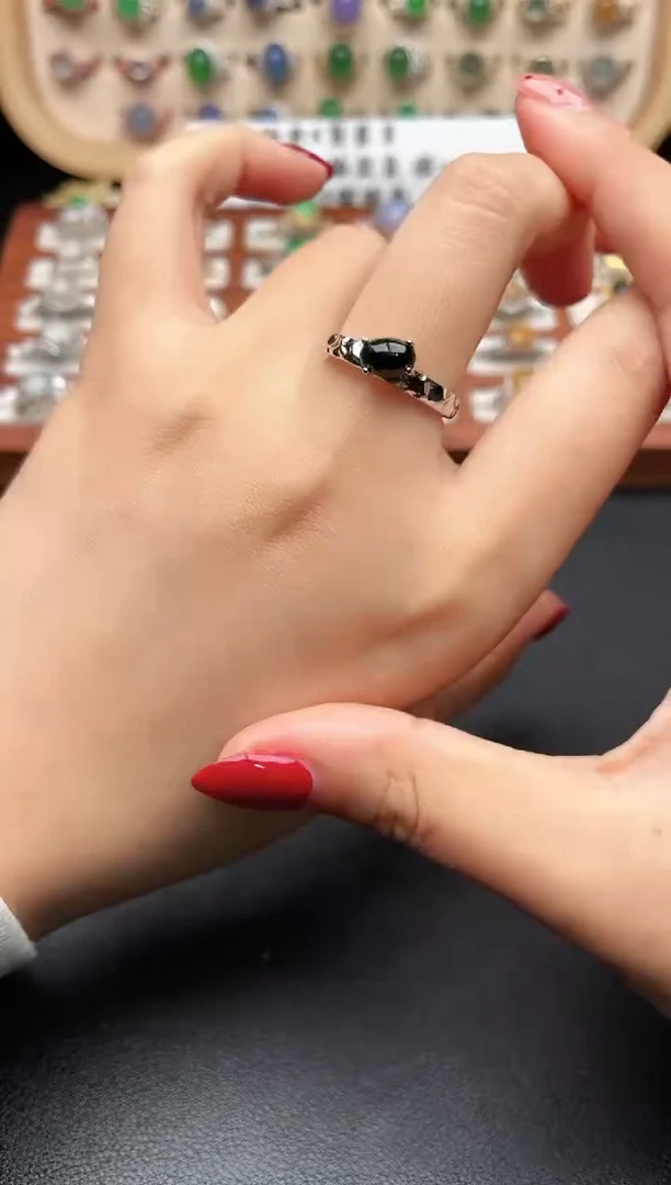 银S925镶嵌戒指翡翠一物一证一礼盒