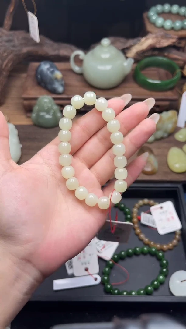 未镶嵌手串和田玉卡10若羌浅黄 老型9011637