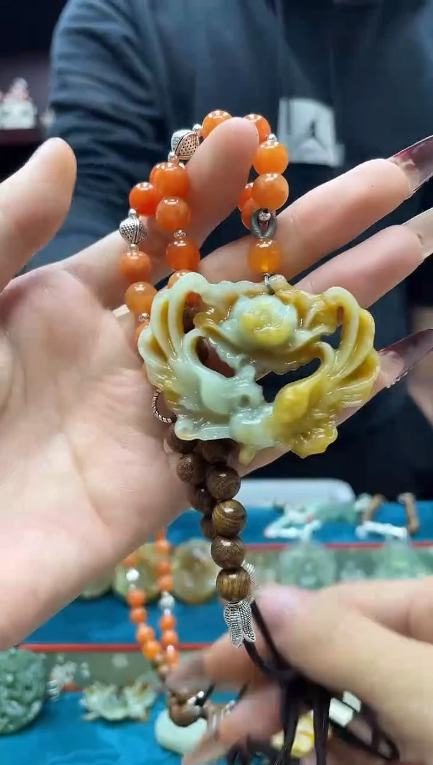 未镶嵌岫玉吊坠·