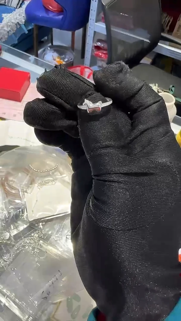 珐琅足银小马戒指