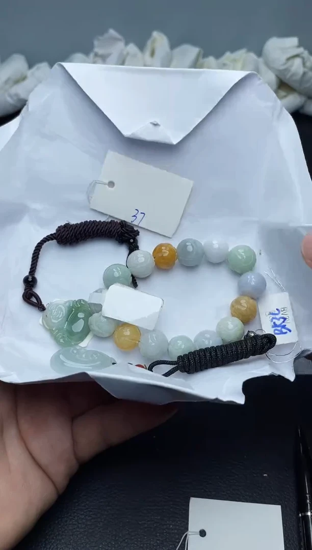 未镶嵌手镯翡翠37