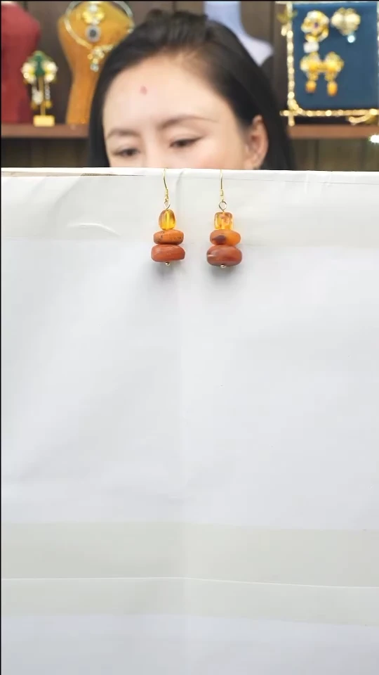 琥珀未镶嵌耳饰多样性发一