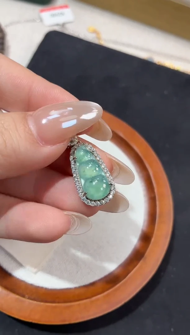 吊坠(不含链)银S925镶嵌翡翠【挽石珠宝】豆子