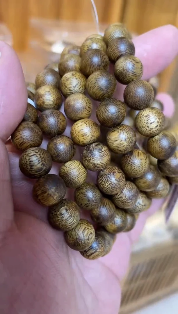 【闪购商品】沉香手串莺歌绿圆珠单圈1.0多样性发其一