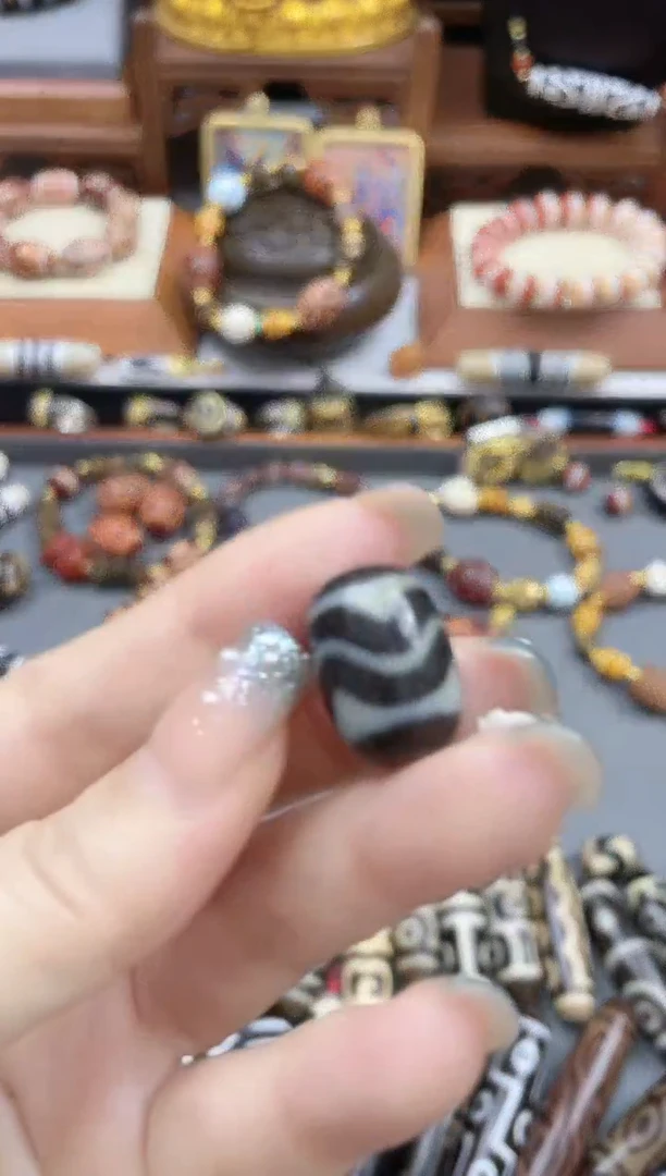 玛瑙/玉髓珠珠未镶嵌水纹