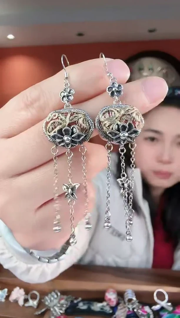 织绣非遗手工苗绣刺绣耳环26