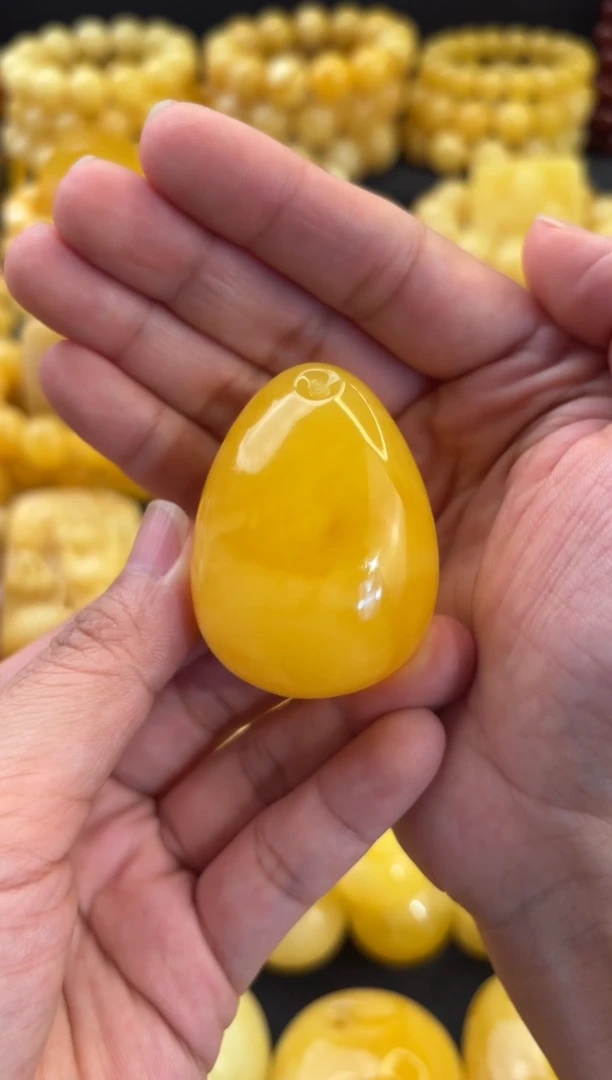蜜蜡颈饰未镶嵌焦皮双面立体水滴