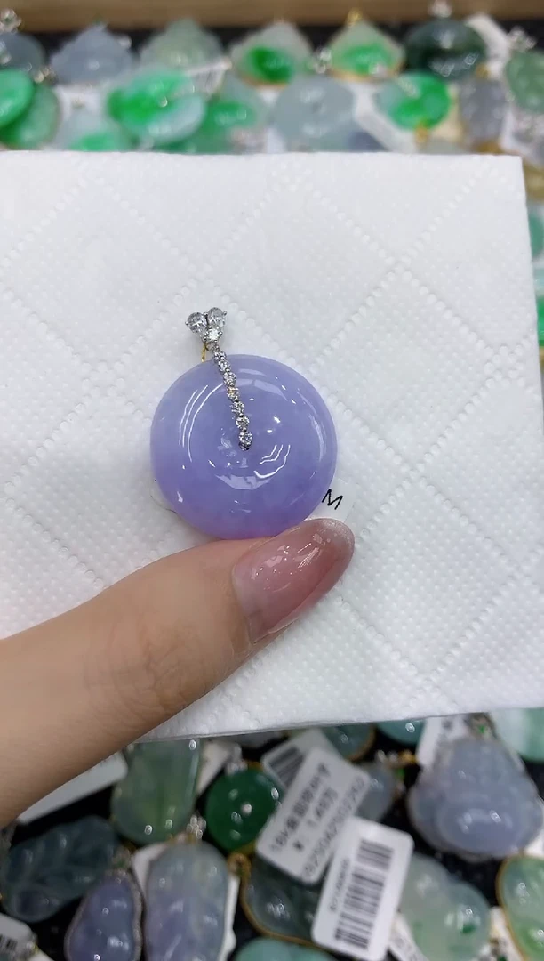 翡翠18K金镶嵌颈饰111111111111