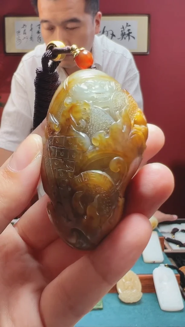 和田玉未镶嵌吊坠(不含链)1