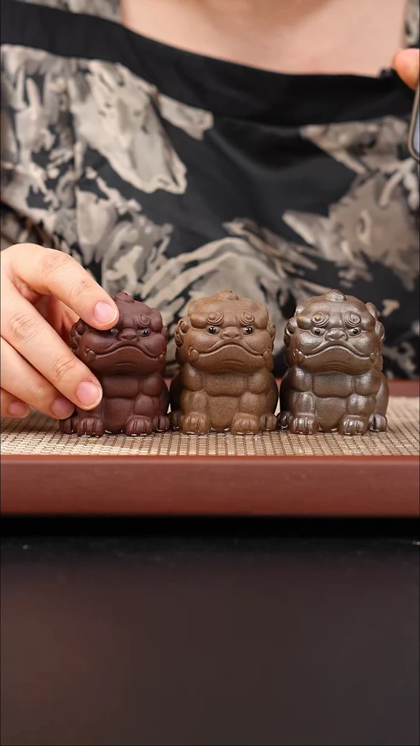 茶壶紫砂三只小狻猊