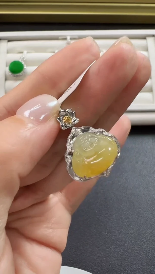 颈饰18K金镶嵌翡翠KSP1212-029