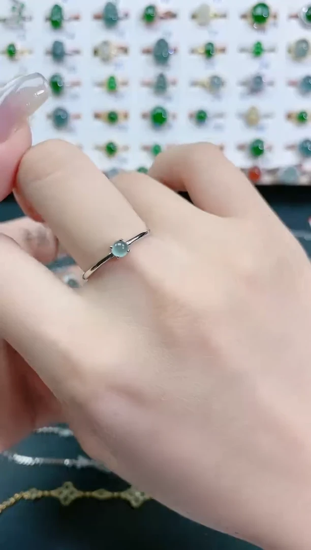 翡翠戒指银S925镶嵌天然翡翠