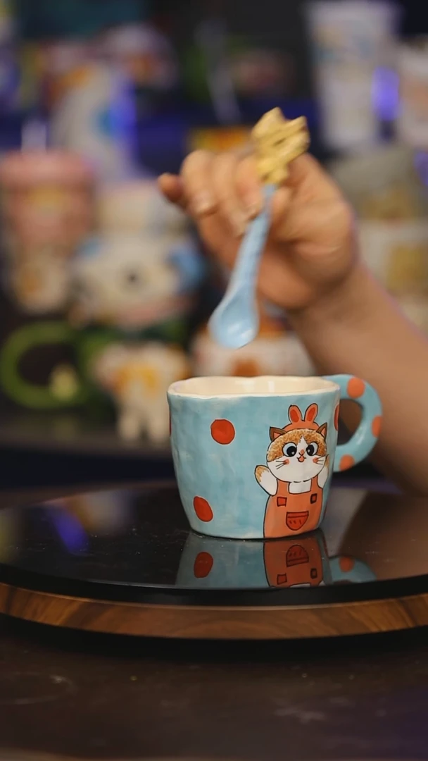 【闪购商品】摆件景德镇釉下彩绘设计师款式陶瓷