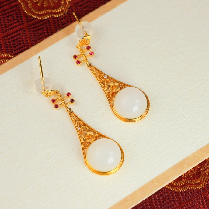 反弹琵琶/18K白玉耳环