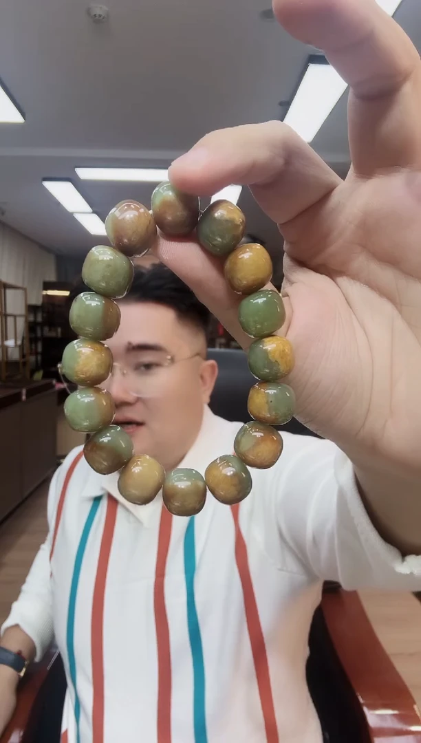 未镶嵌手链透闪石质玉1