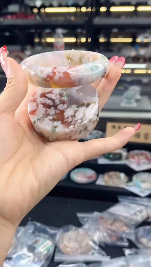 未镶嵌手镯石英质玉瑾圈口（赠品镯心）