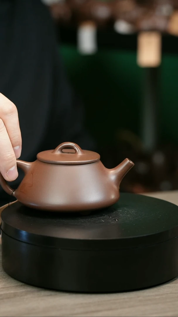 茶壶紫砂姥****卷H2006赵信军光素石瓢