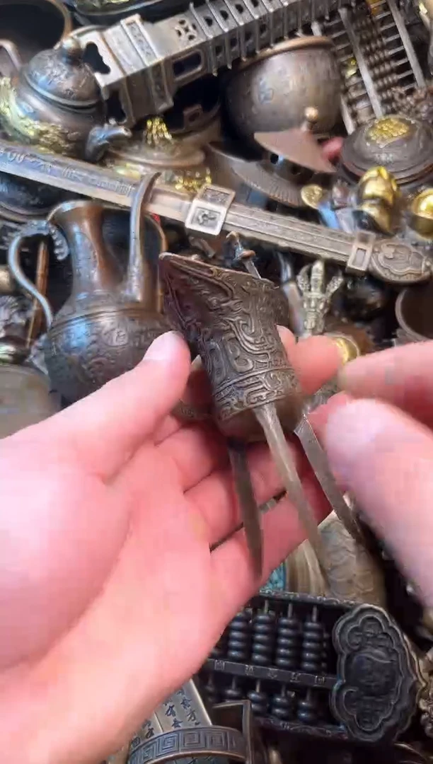 精美铜器点击下单