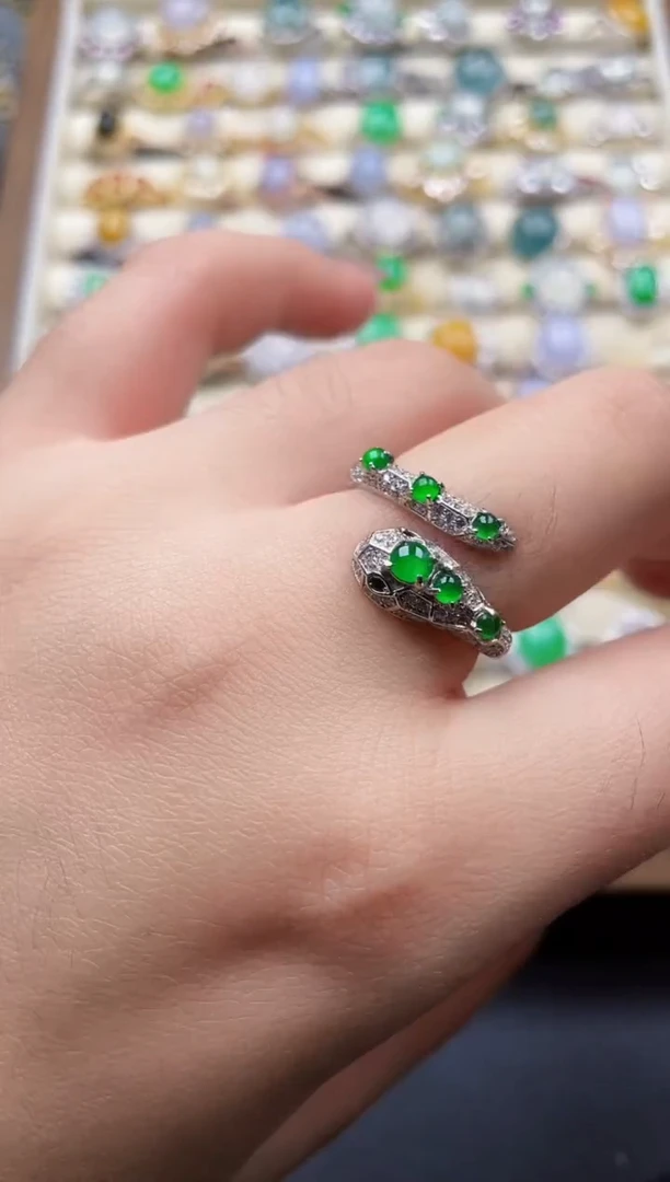 银S925镶嵌戒指翡翠100