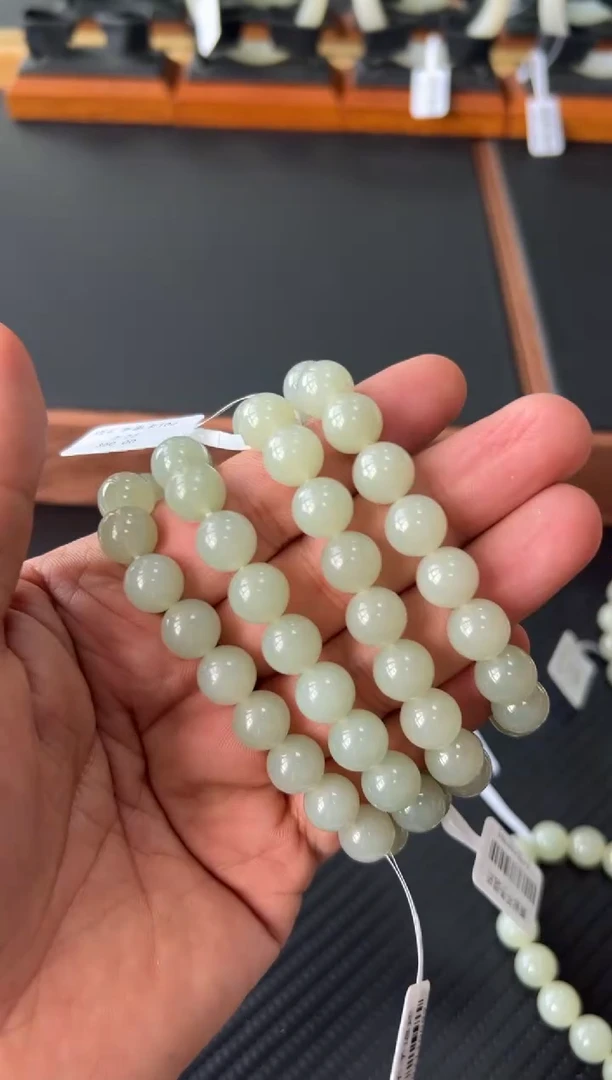 未镶嵌手串和田玉且末微色差近矿卡10多样性发货拍一发一J