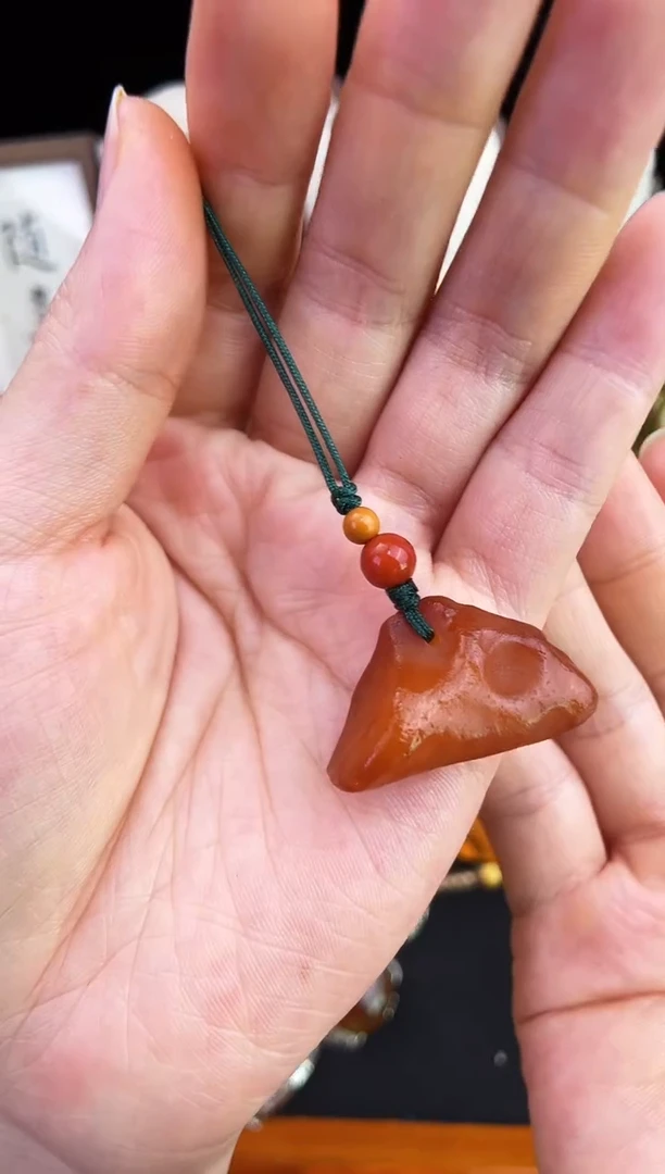 琥珀未镶嵌珠宝奇石柒月