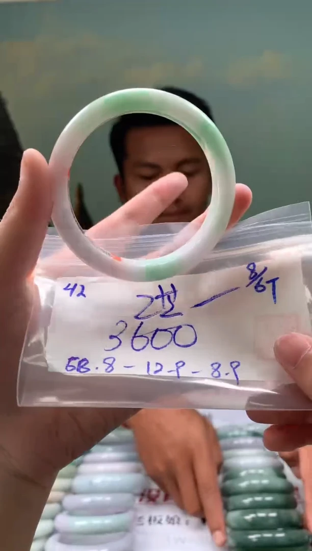翡翠手镯未镶嵌翡翠手镯 下单联系小耳机#42