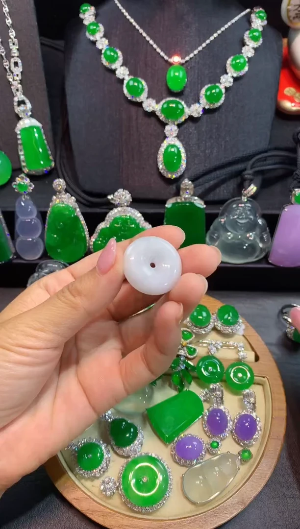 翡翠未镶嵌吊坠(不含链)平安扣