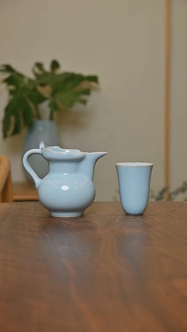 僧帽公道+闻香杯 天青 微瑕 无款