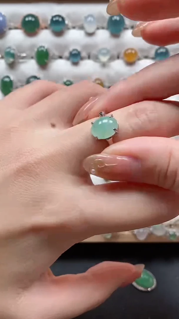 【闪购商品】翡翠戒指银S925镶嵌一物一证一礼盒