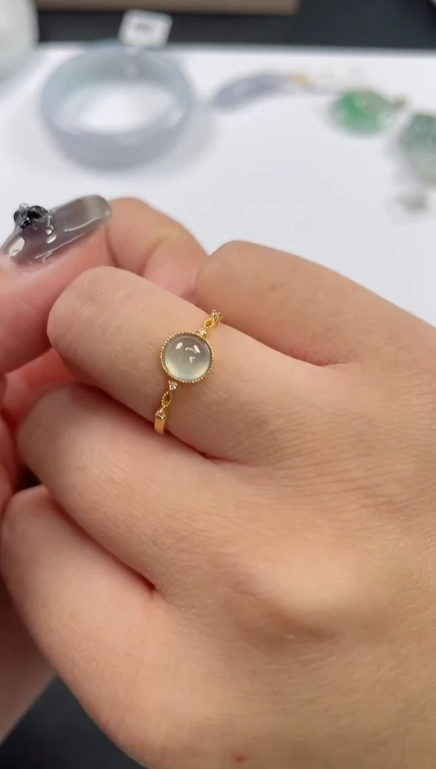 18K金镶嵌戒指翡翠基地发货H3486