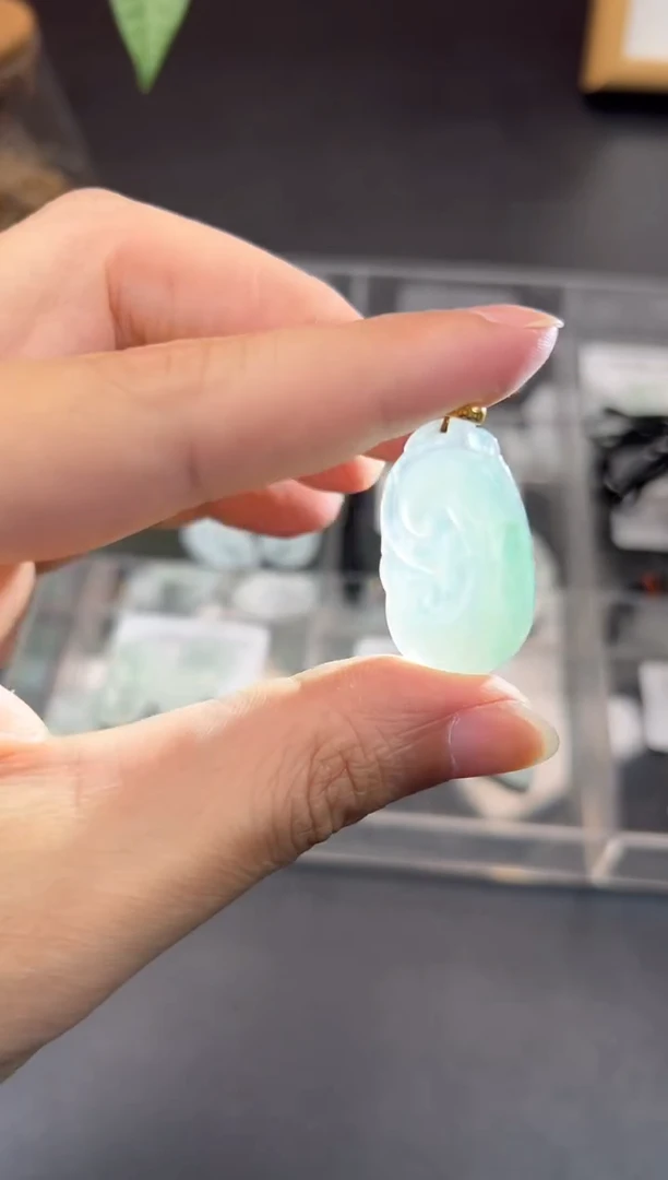 吊坠(不含链)18K金镶嵌翡翠011-多样性发一