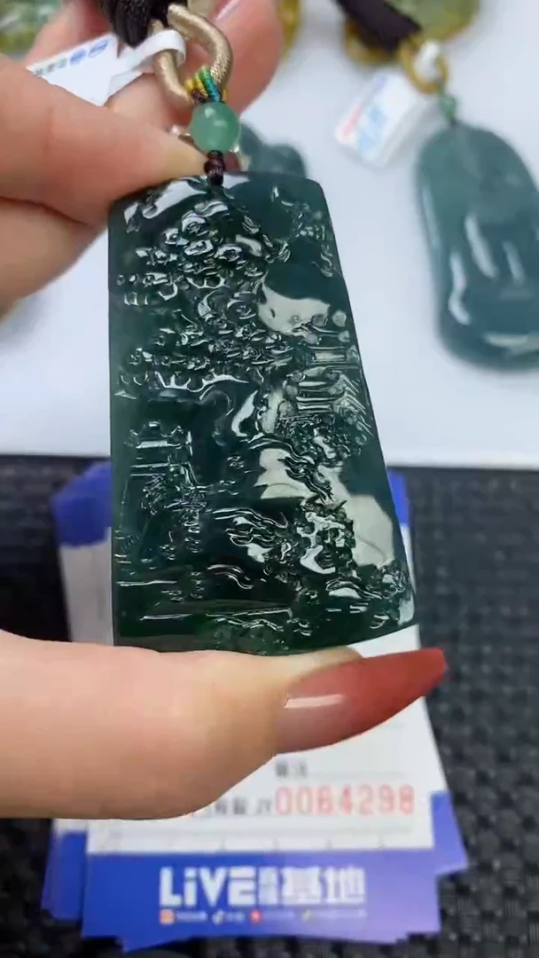 【闪购商品】翡翠颈饰未镶嵌1111111111111111