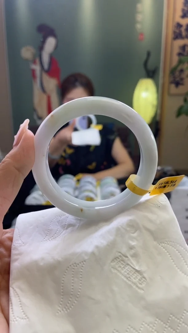 翡翠手镯未镶嵌56.8圈口x