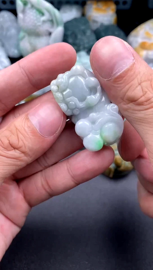 吊坠(不含链)未镶嵌翡翠1