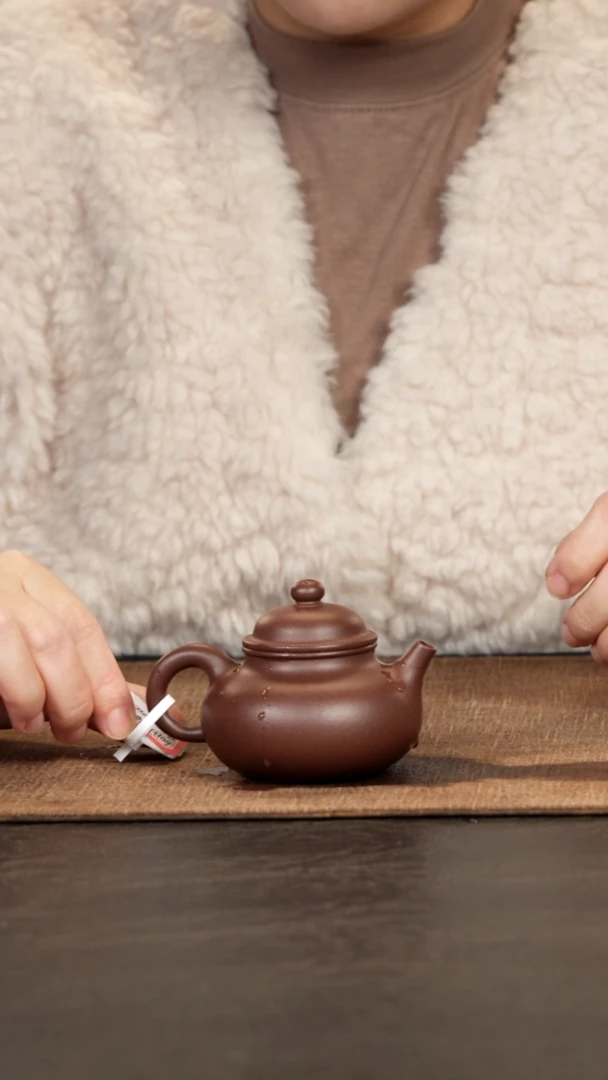 茶壶紫砂容天110cc老紫泥