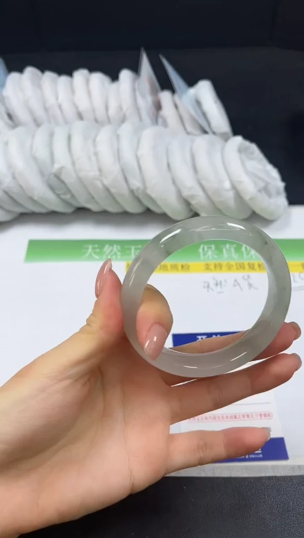 未镶嵌手镯石英质玉004-5758