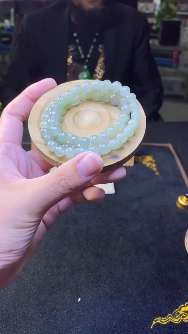 定制翡翠未镶嵌天然缅甸A货翡翠，多样性发货，拍一发一