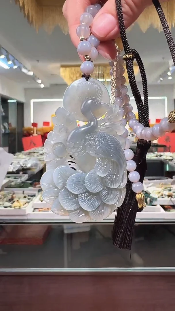 合金岫玉颈饰吊坠