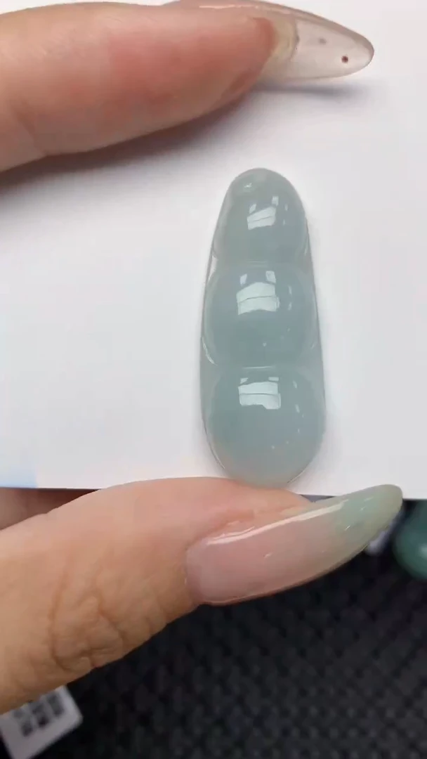 翡翠未镶嵌颈饰天然翡翠a货