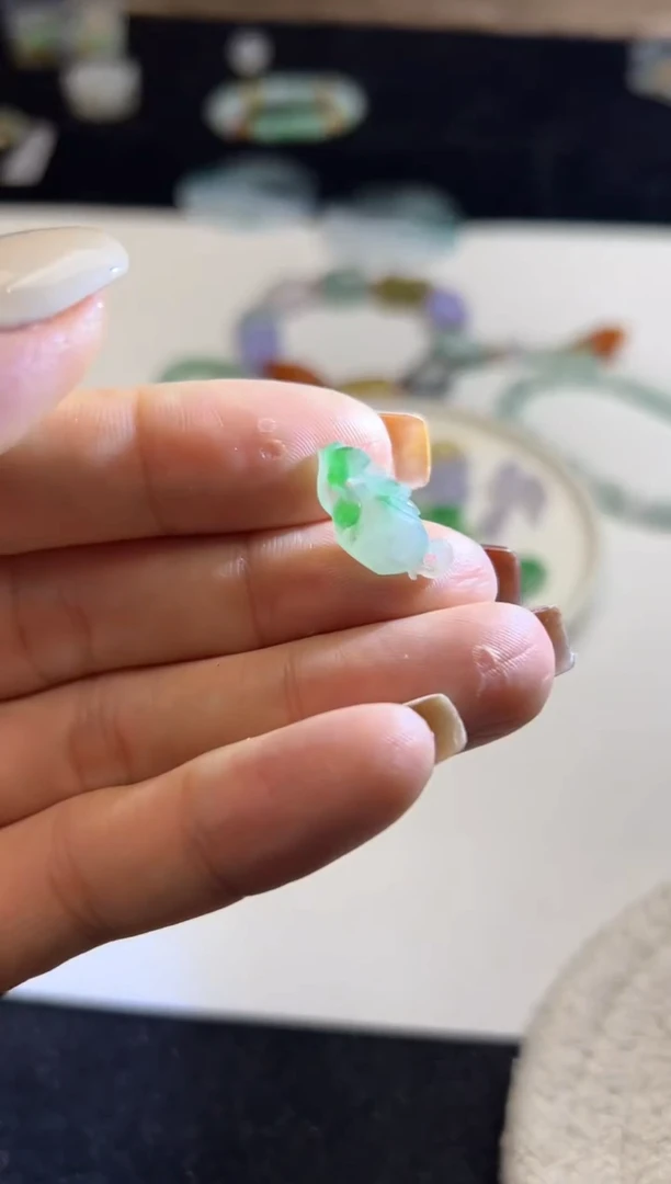 未镶嵌定制翡翠把把壶1500+150-wxq176