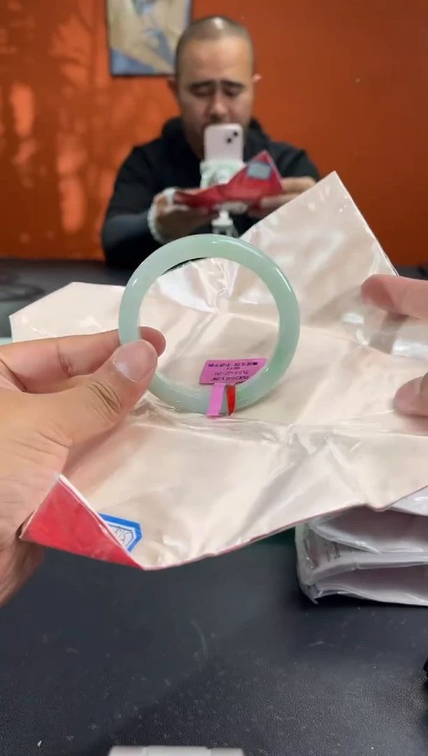 未镶嵌手镯翡翠翡翠手镯