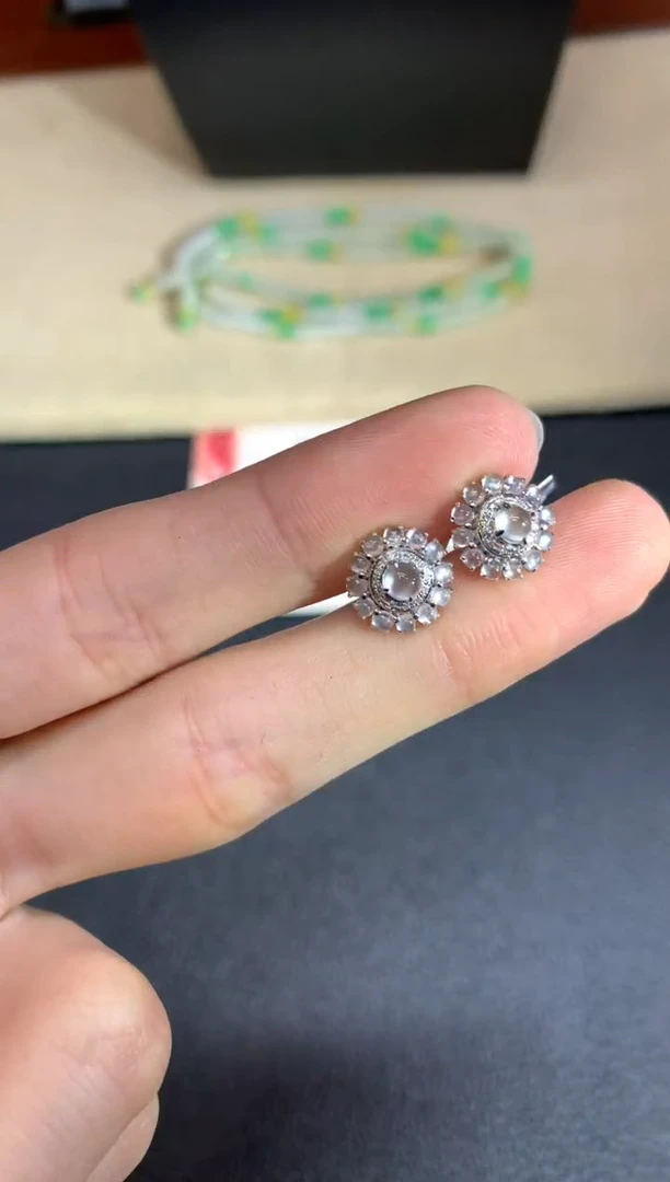 【闪购商品】翡翠耳饰18K金镶嵌【无鉴赏期】