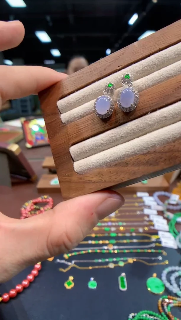 银S925镶嵌翡翠耳饰耳钉