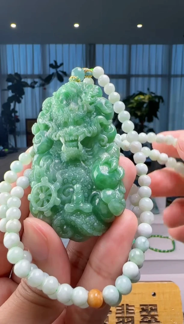 翡翠未镶嵌吊坠(赠链)XM@@960Q7J04163